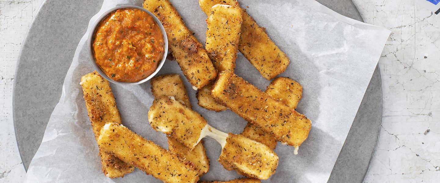 Italian Fried Mozzarella Sticks with Roasted Red Pepper Dipping Sauce